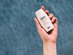 ISDIN Fotoultra 100 Active Unify Color Depigmenting Sunscreen SPF 50+ ( 50 ML )